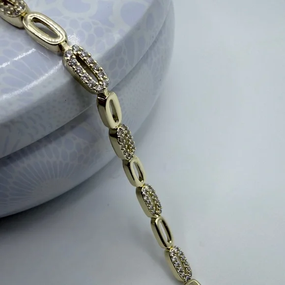 Oval Gold & Pave Bracelet NWT - Picture 2 of 4